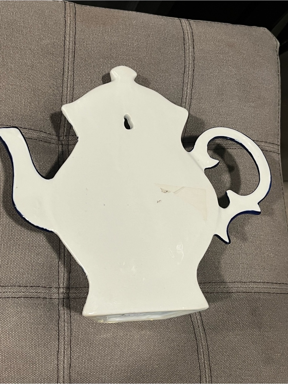 Blue and White Floral Ceramic Teapot wall pocket/ vase. Delft style - Picture 3 of 6